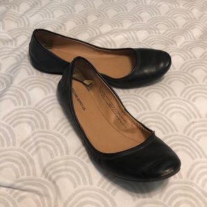 Black Ballet Flats